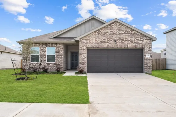 $2,200 | 6310 Highland Bnd Drive, Richmond, TX 77469