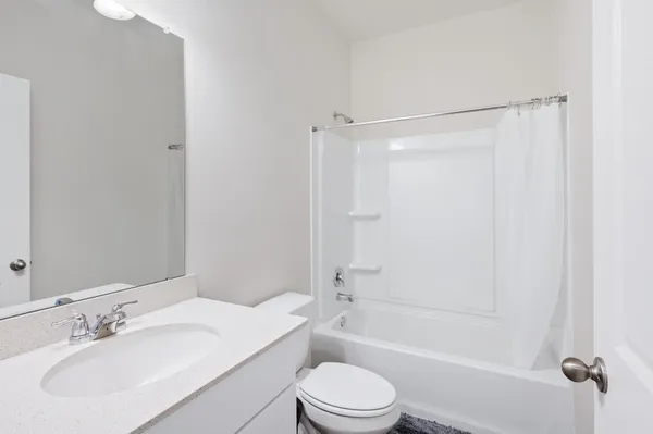 $2,200 | 6310 Highland Bnd Drive, Richmond, TX 77469