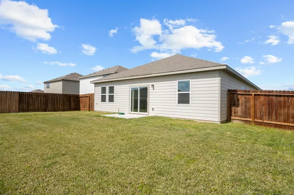 $2,200 | 6310 Highland Bnd Drive, Richmond, TX 77469
