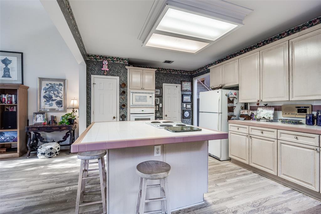 1536 Waterside Court Dallas, TX 75218 - Photo 6 of 28