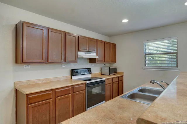 $1,995 | 225 Sandy Shoal, Boerne, TX 78006