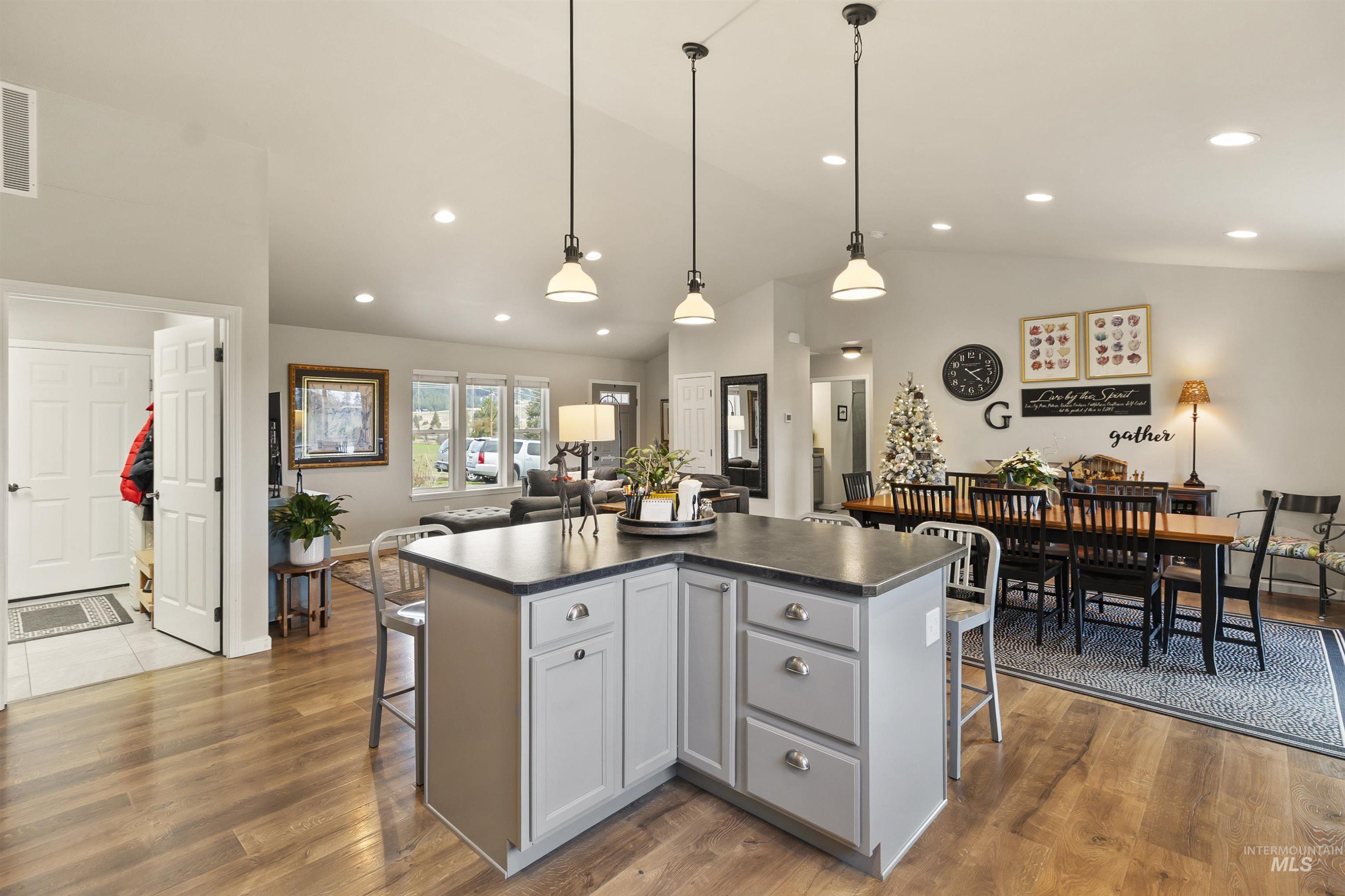 1009 Chaney Road Viola, ID 83872 - Photo 11 of 50