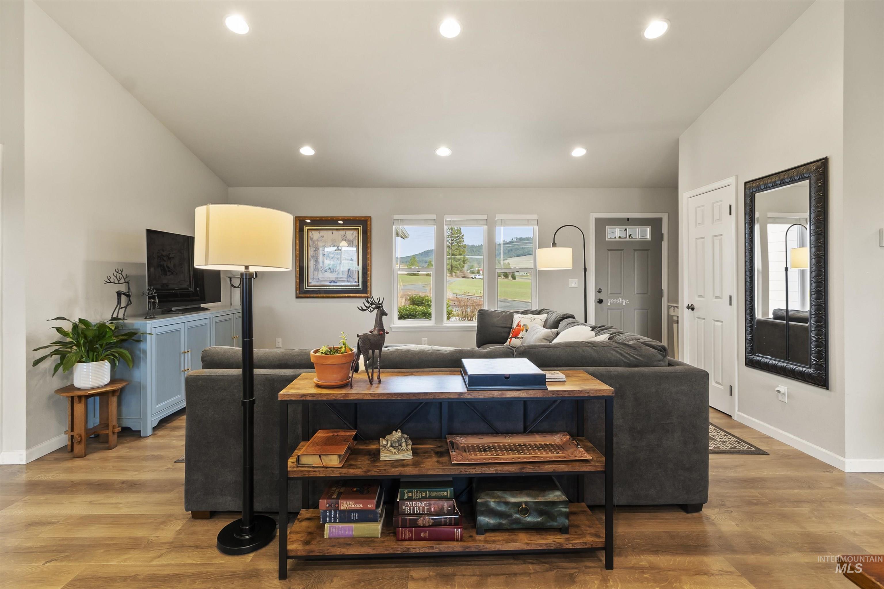 1009 Chaney Road Viola, ID 83872 - Photo 13 of 50