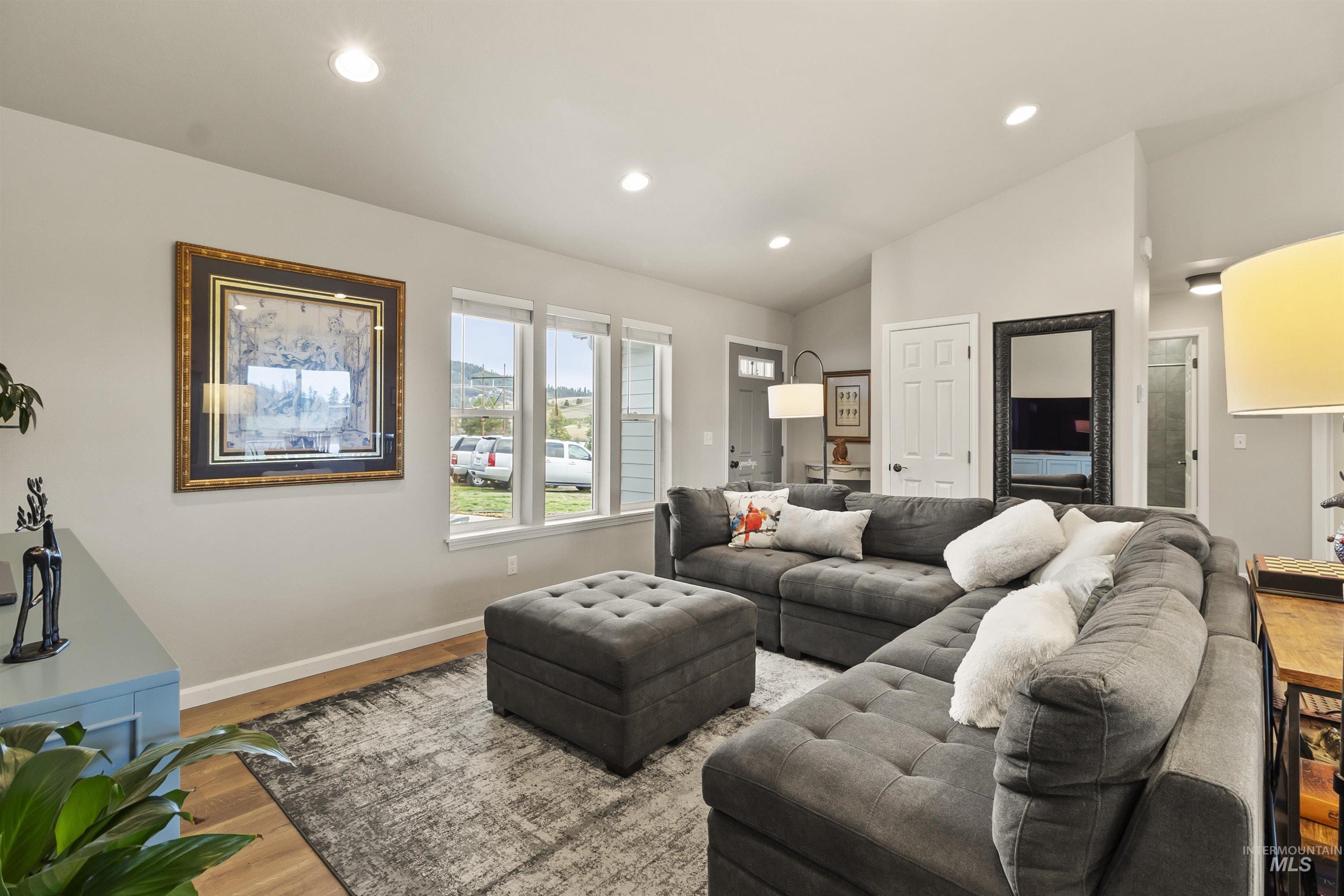 1009 Chaney Road Viola, ID 83872 - Photo 14 of 50