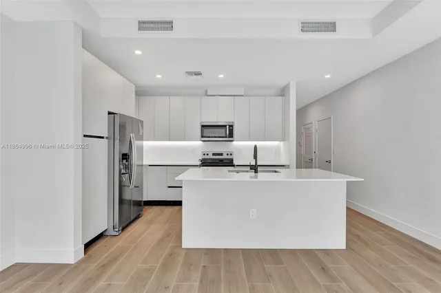 $3,800 | 1563 Northwest 94th Way, Unit 9, Coral Springs, FL 33071