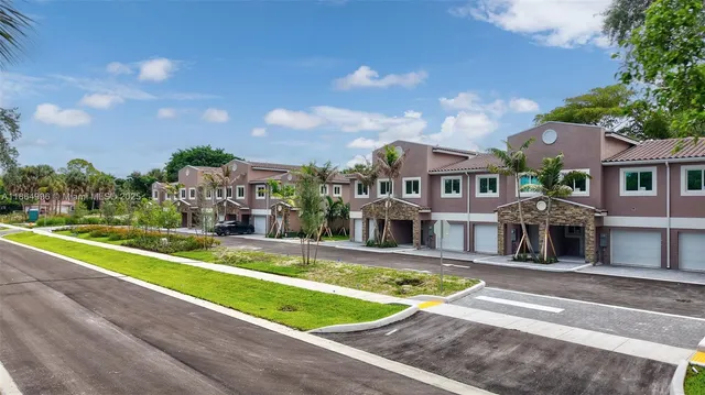 $3,800 | 1563 Northwest 94th Way, Unit 9, Coral Springs, FL 33071