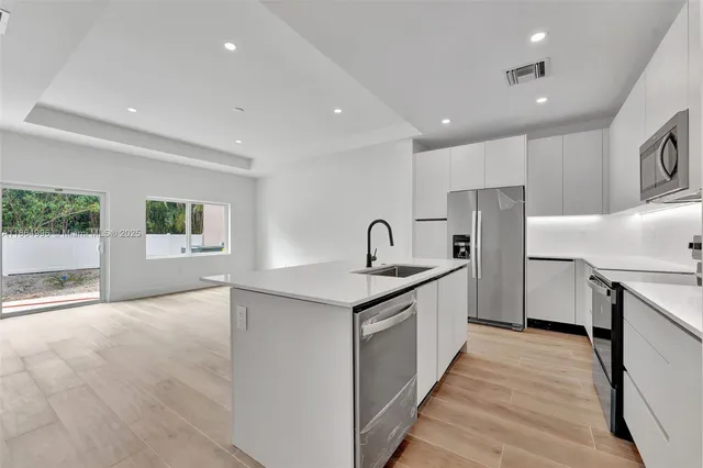 $3,800 | 1563 Northwest 94th Way, Unit 9, Coral Springs, FL 33071