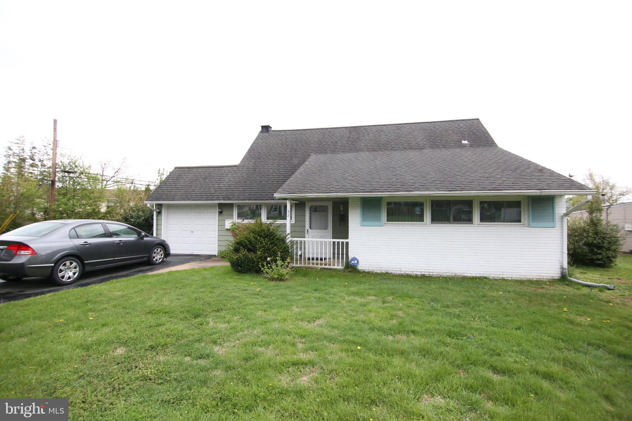 32 High Road Levittown, PA 19056 - Photo 1 of 35 Gallery Image 1