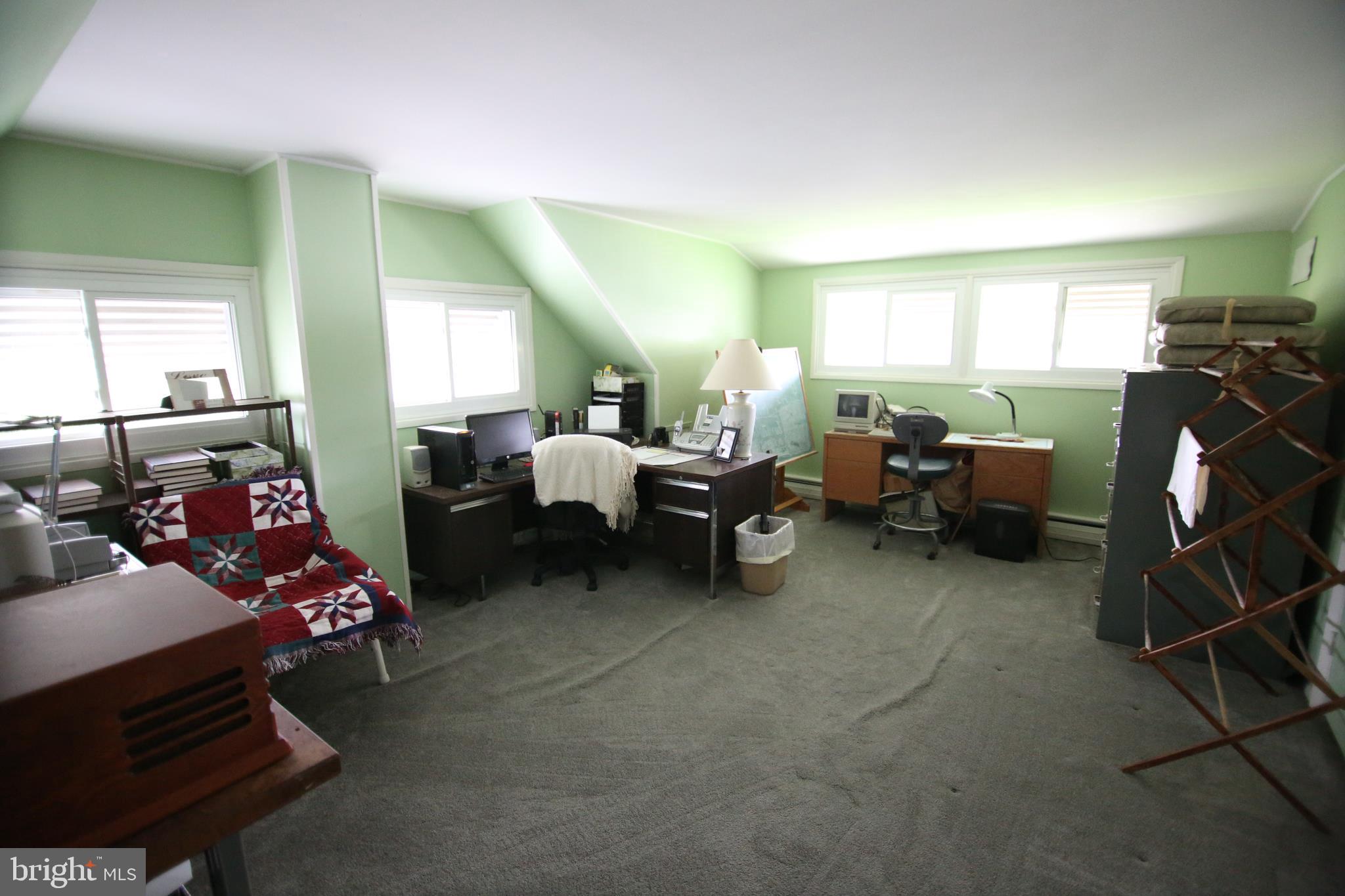 32 High Road Levittown, PA 19056 - Photo 23 of 35 Gallery Image 23