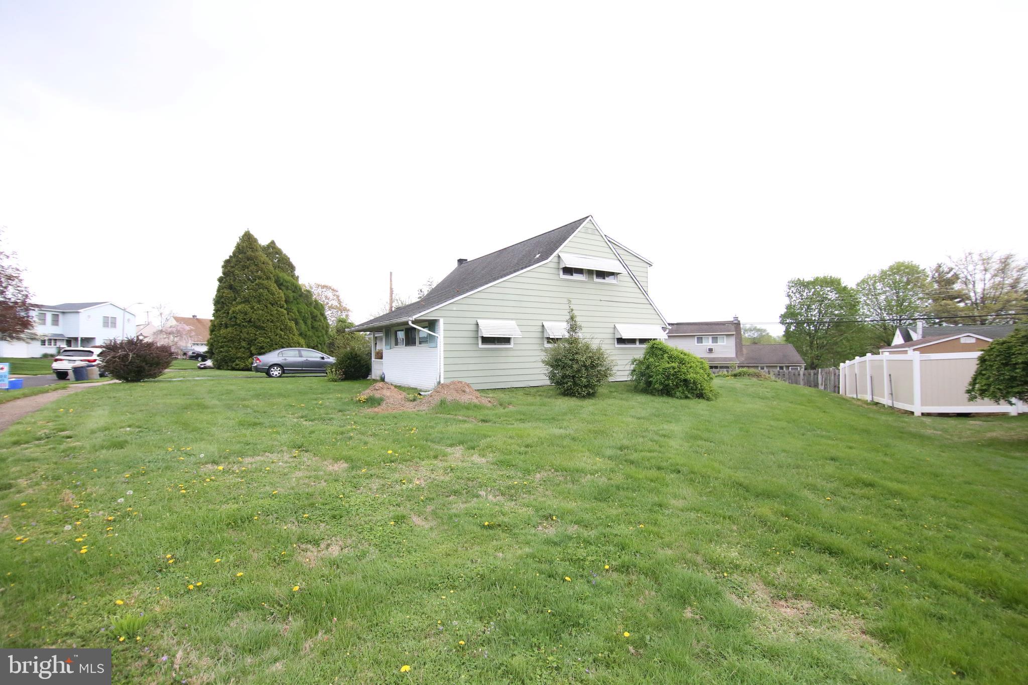 32 High Road Levittown, PA 19056 - Photo 5 of 35 Gallery Image 5