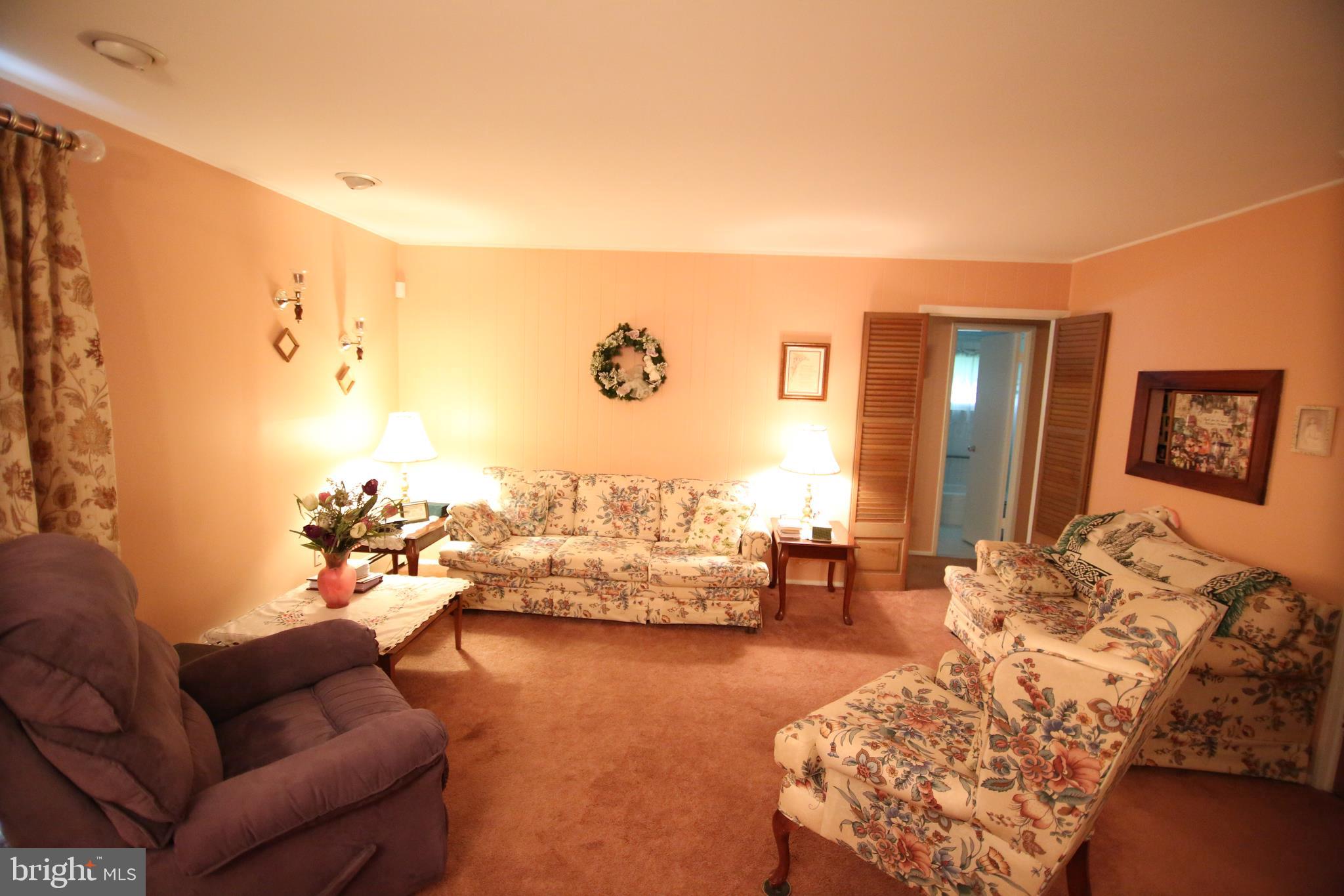 32 High Road Levittown, PA 19056 - Photo 9 of 35 Gallery Image 9