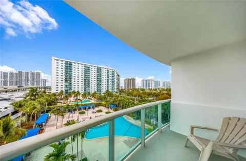 $535,000 | 19370 Collins Avenue, Unit 502, Sunny Isles Beach, FL 33160