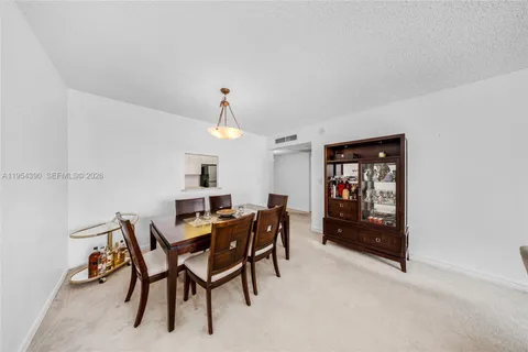 $535,000 | 19370 Collins Avenue, Unit 502, Sunny Isles Beach, FL 33160