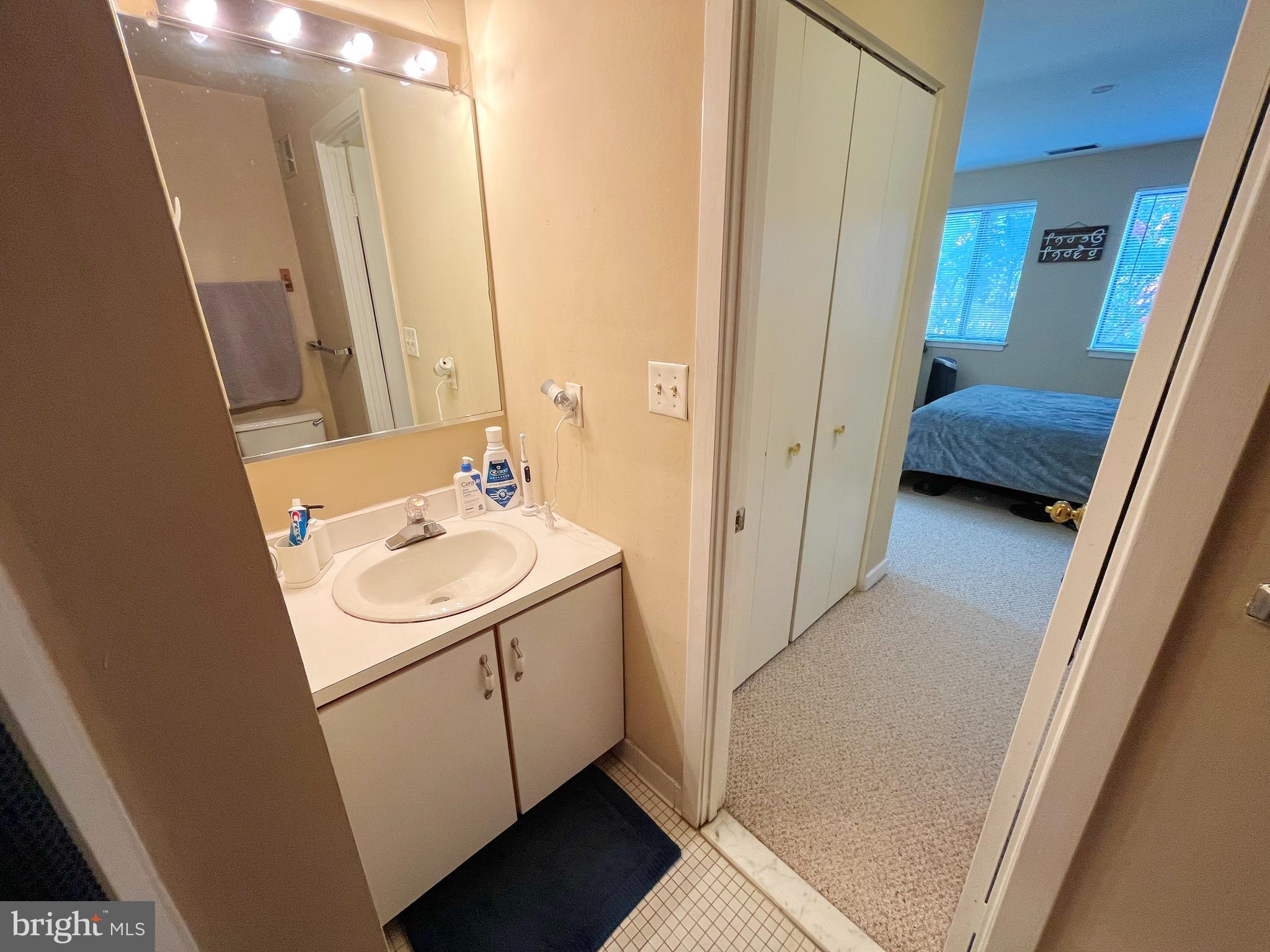 166 West Barre Street, Unit R 17 Baltimore, MD 21201 - Photo 20 of 33