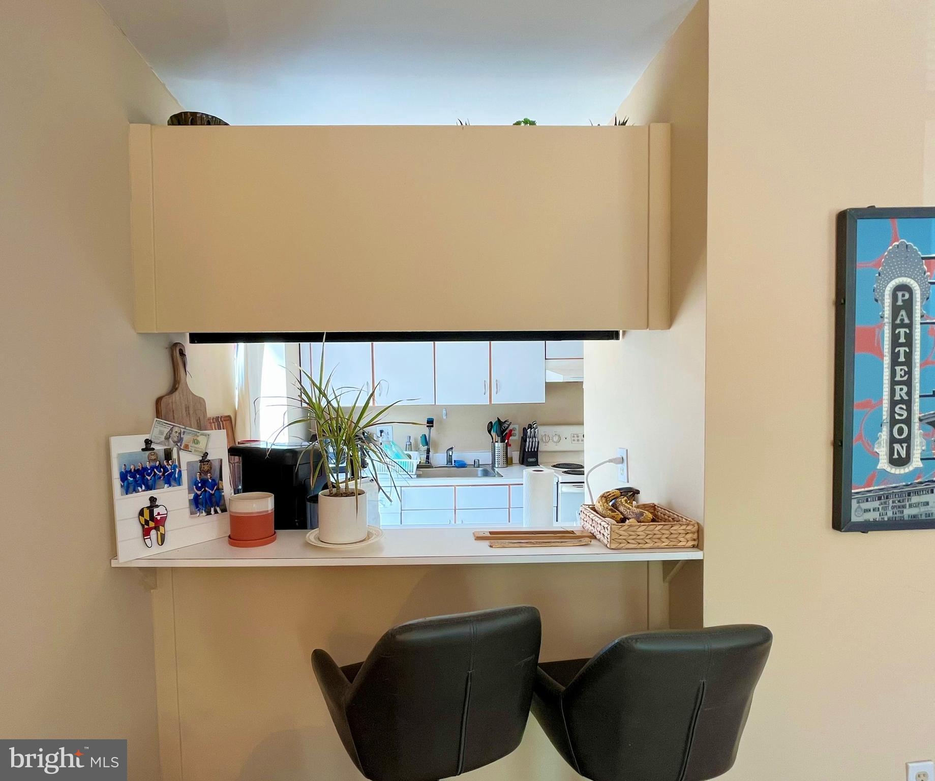 166 West Barre Street, Unit R 17 Baltimore, MD 21201 - Photo 8 of 33