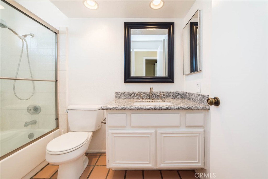 25 Filare Irvine, CA 92620 - Photo 28 of 42