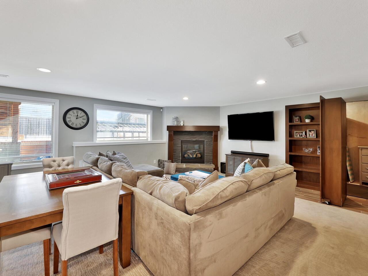 2312 Loch Lomond Lane Wichita, KS 67228 - Photo 22 of 36