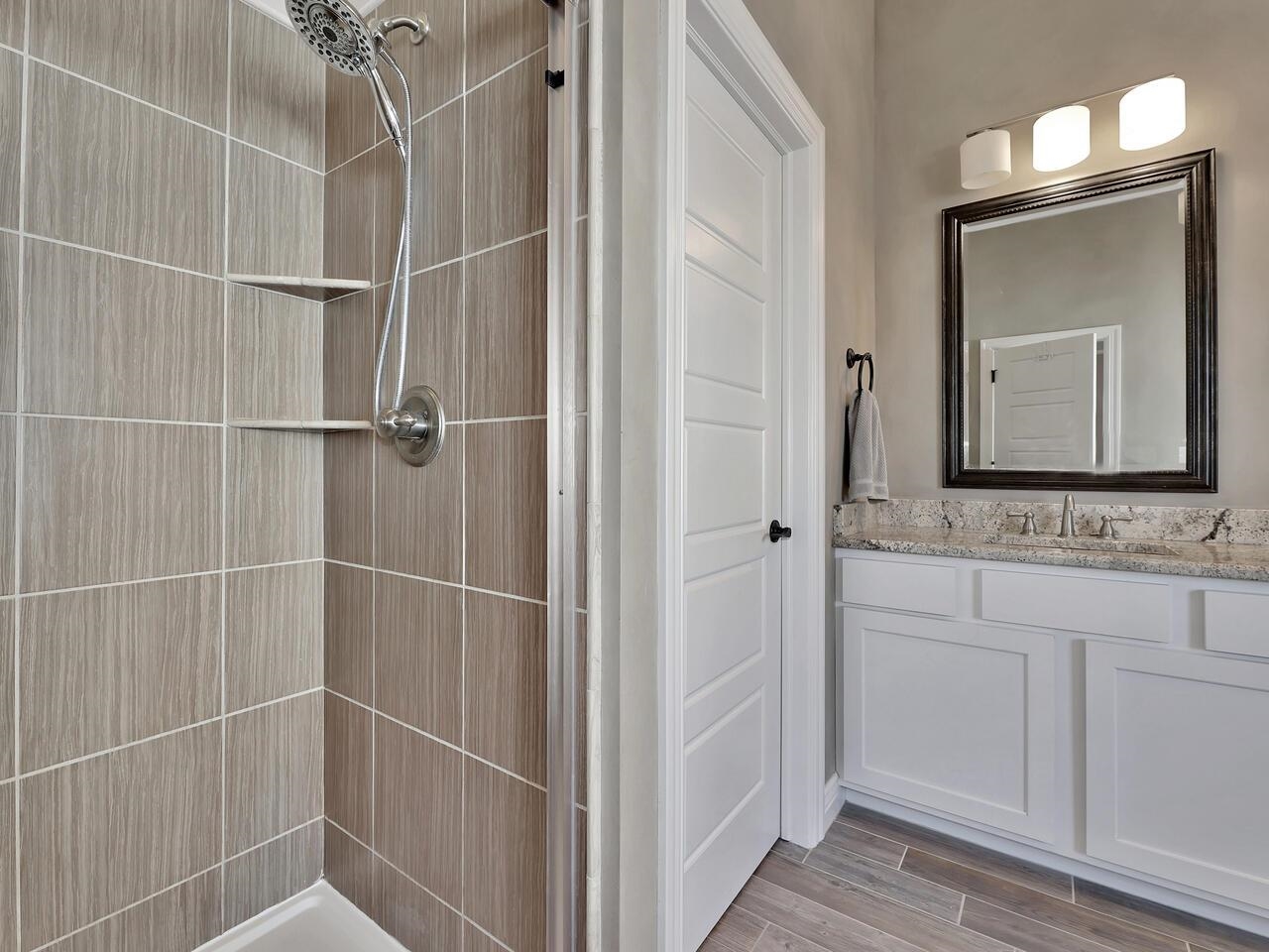 2312 Loch Lomond Lane Wichita, KS 67228 - Photo 10 of 36