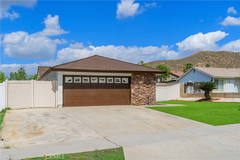 1065 Bascomb Drive Riverside, CA 92507 - Photo 1 of 1