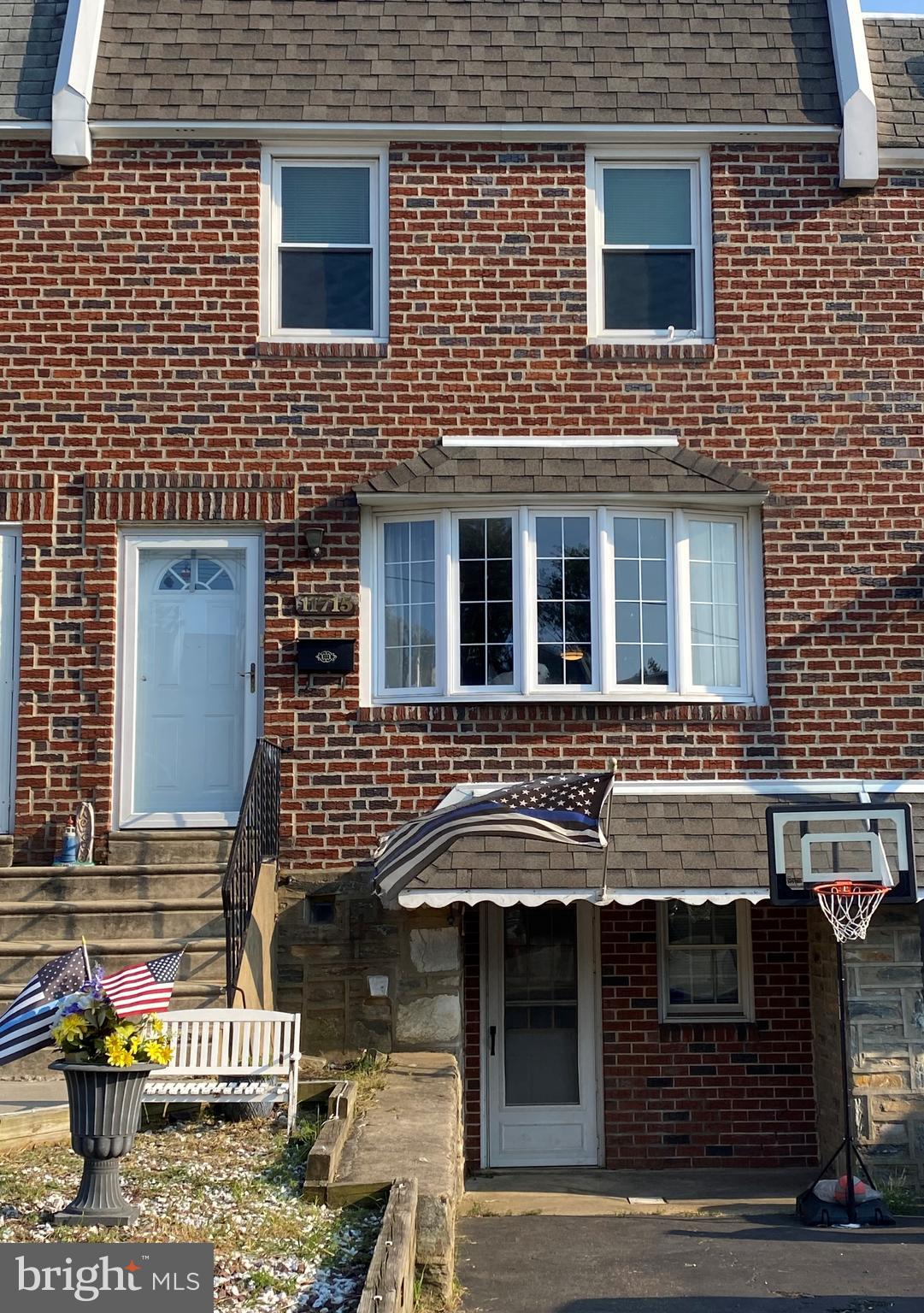 11715 Millbrook Road Philadelphia, PA 19154 - Photo 2 of 20 Gallery Image 2