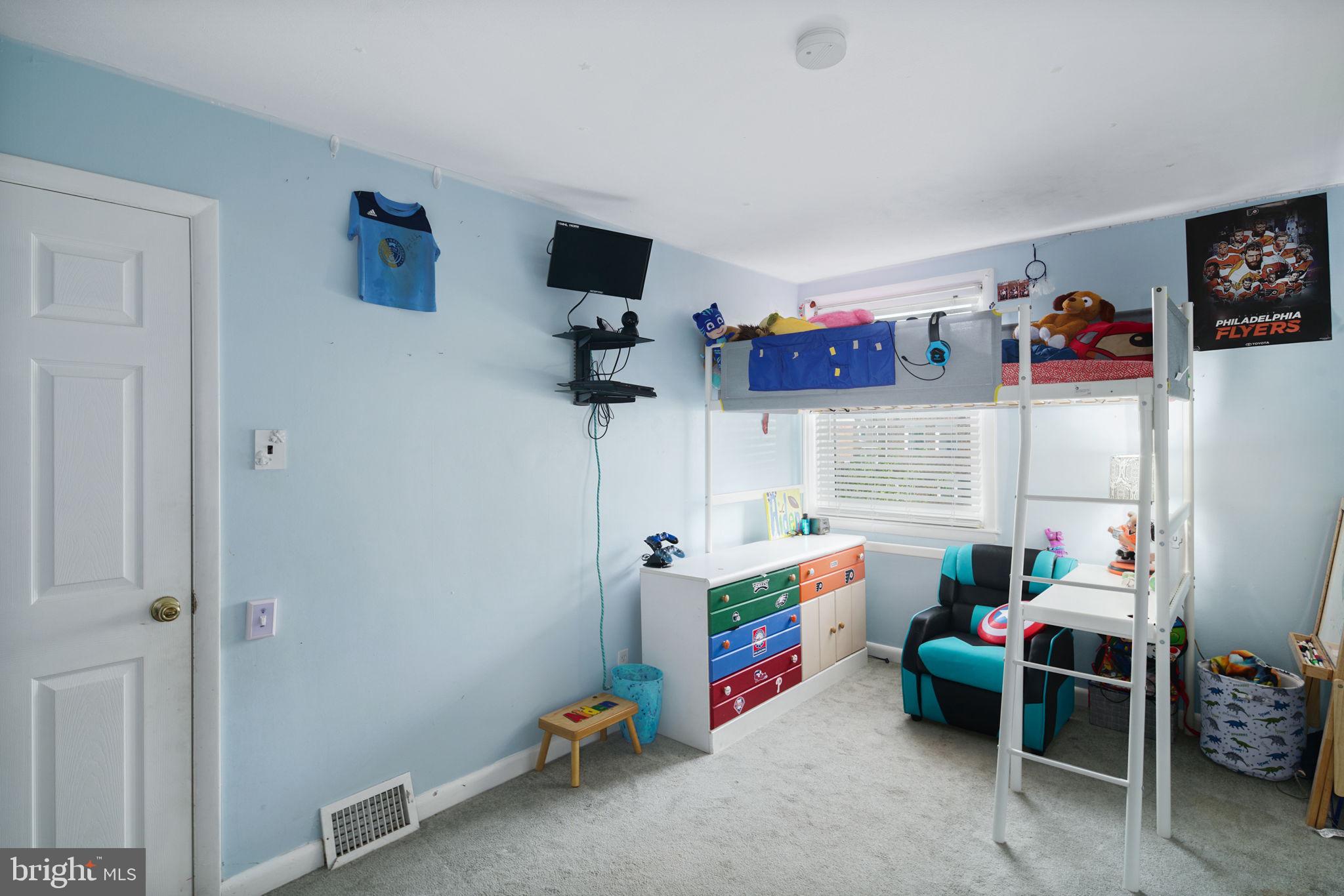 11715 Millbrook Road Philadelphia, PA 19154 - Photo 13 of 20 Gallery Image 13