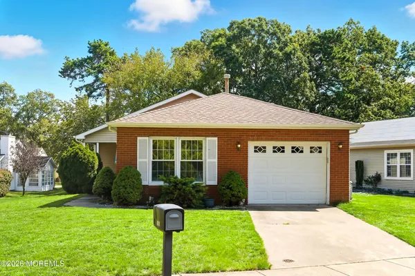 $340,000 | 1869 Buttonwood Avenue, Toms River, NJ 08755