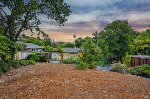 $799,000 | 807 Reichert Avenue, Novato, CA 94945