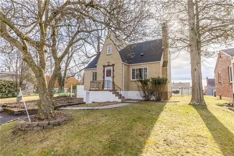 $255,000 | 415 Charlotte Drive, Pittsburgh, PA 15236