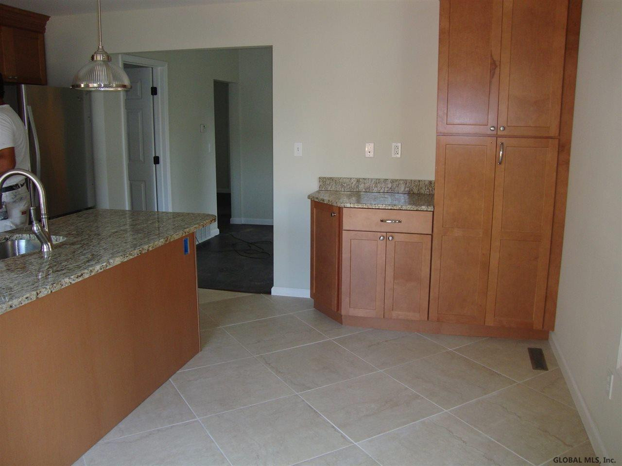 302 Princetown Road Rotterdam, NY 12306 - Photo 8 of 10 Photo 8