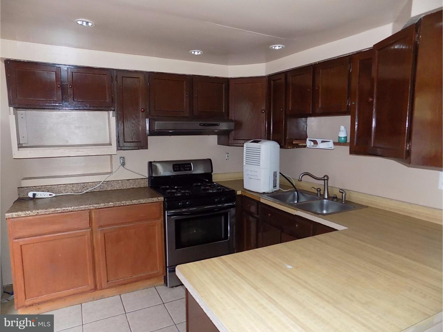 1095 Ironside Road Camden, NJ 08104 - Photo 8 of 17 Gallery Image 8