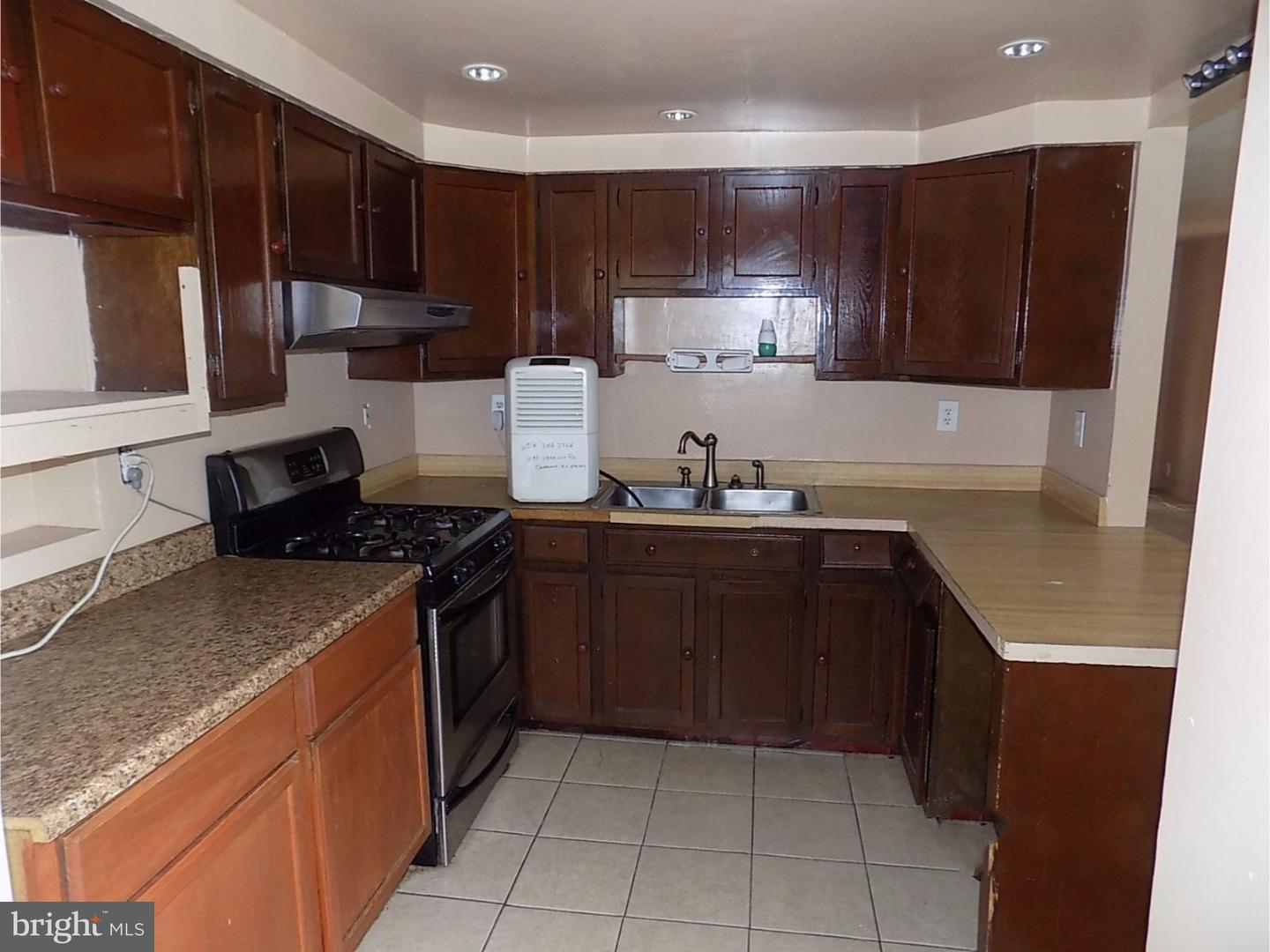 1095 Ironside Road Camden, NJ 08104 - Photo 9 of 17 Gallery Image 9