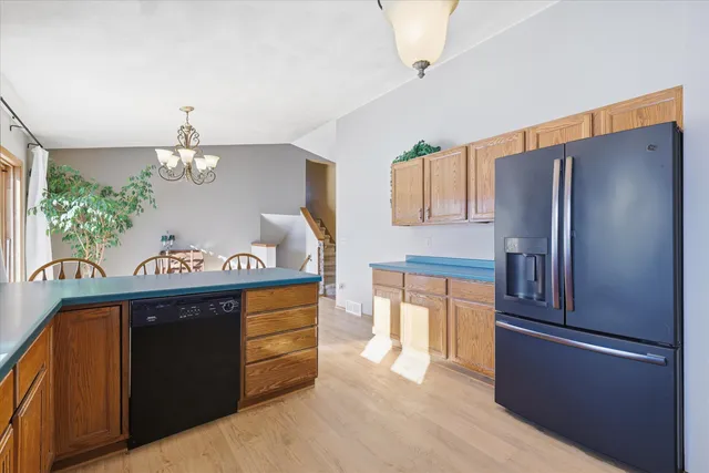 $348,900 | 2861 Montclair Place, Oshkosh, WI 54904