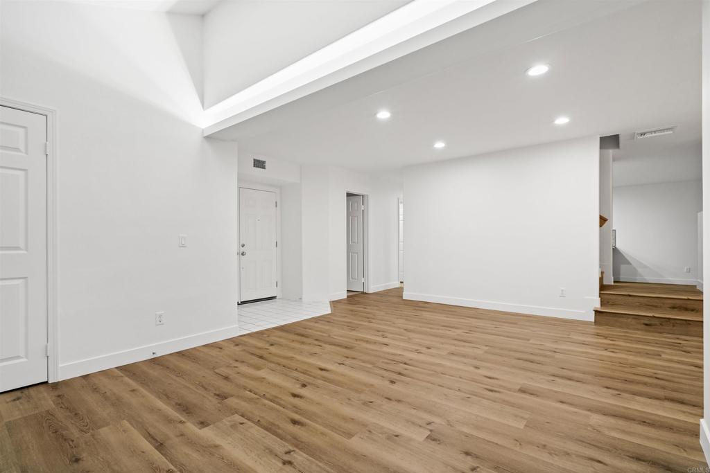 1065 South Hanlon Way Anaheim Hills, CA 92808 - Photo 6 of 54