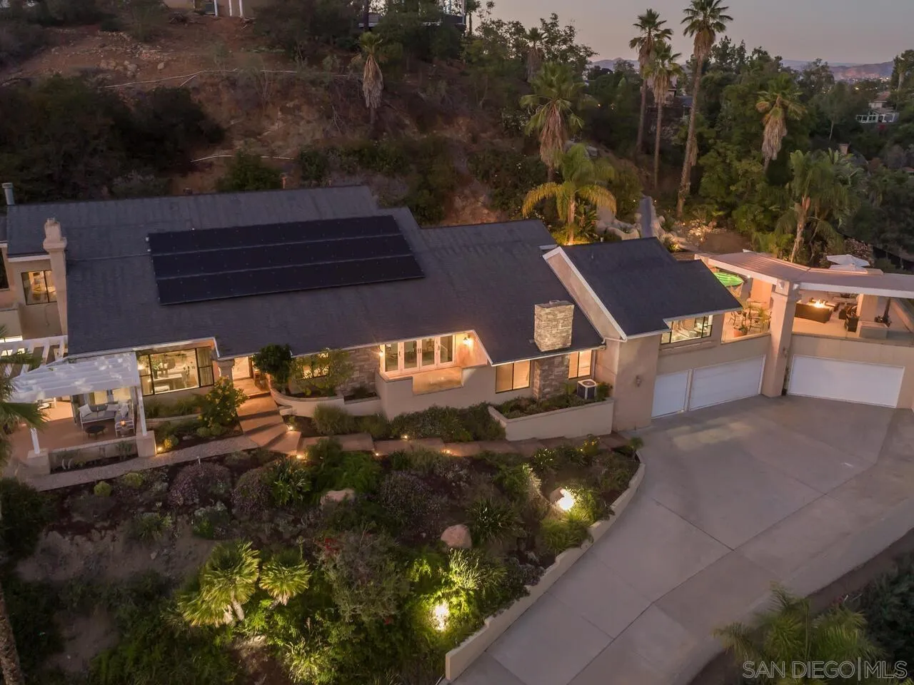 11630 Shadowglen Road El Cajon, CA 92020 - Photo 2 of 64