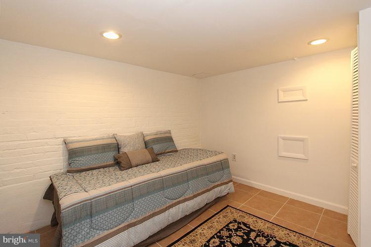 926 8th Street Northeast Washington, DC 20002 - Photo 22 of 30 Basement