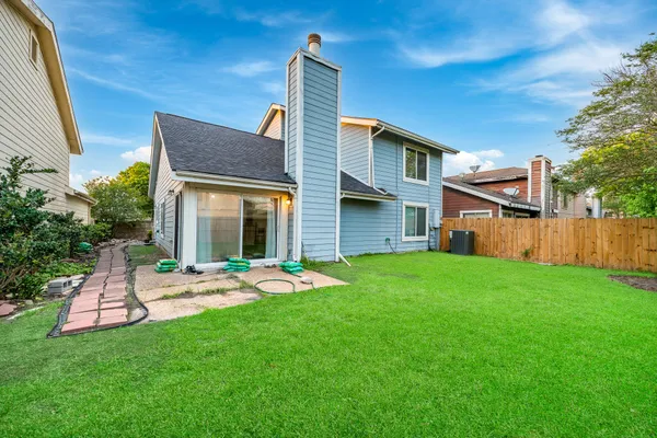 $2,100 | 13619 Braeswest Drive, Houston, TX 77082