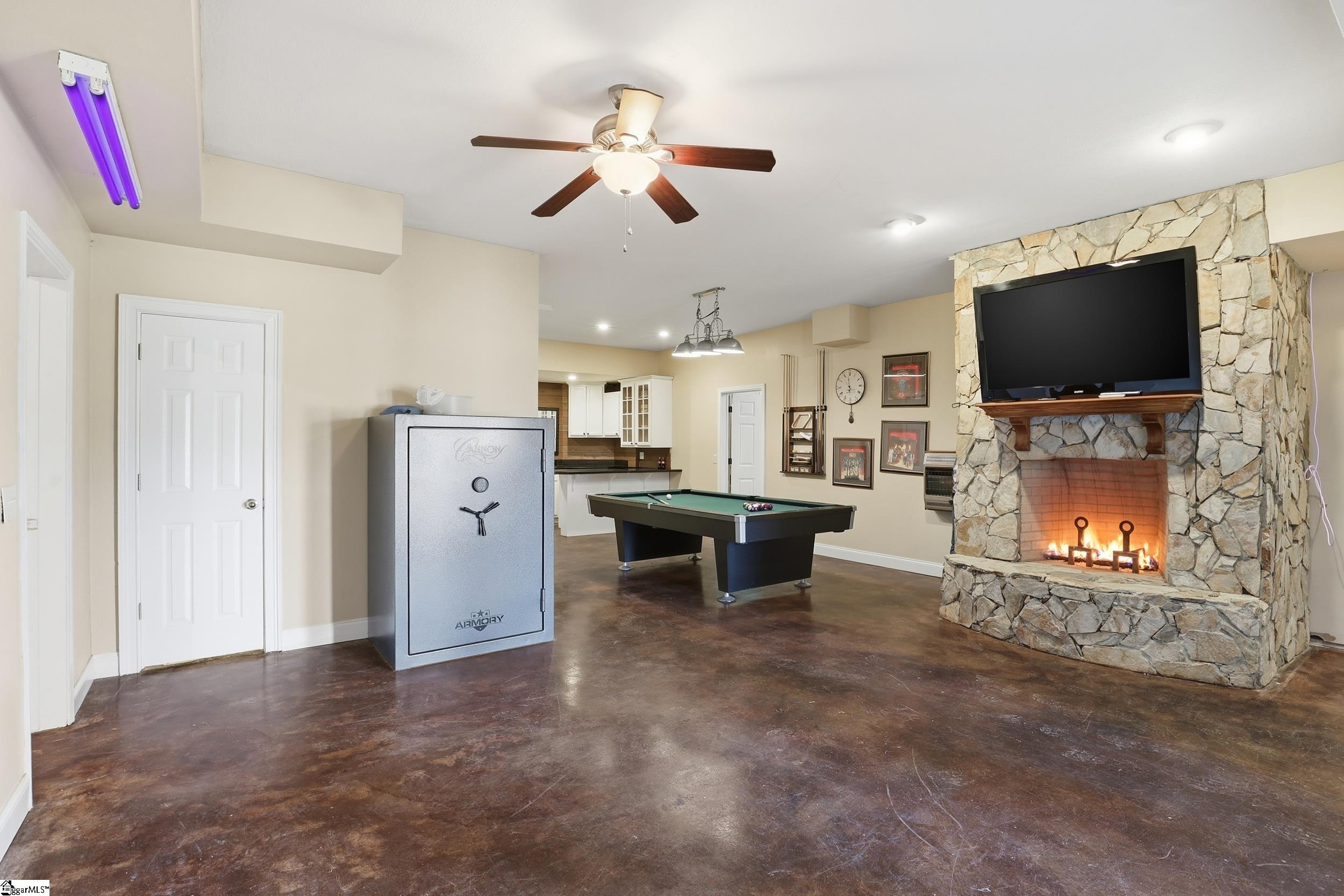 3449 Highway 414 Landrum, SC 29356 - Photo 20 of 49