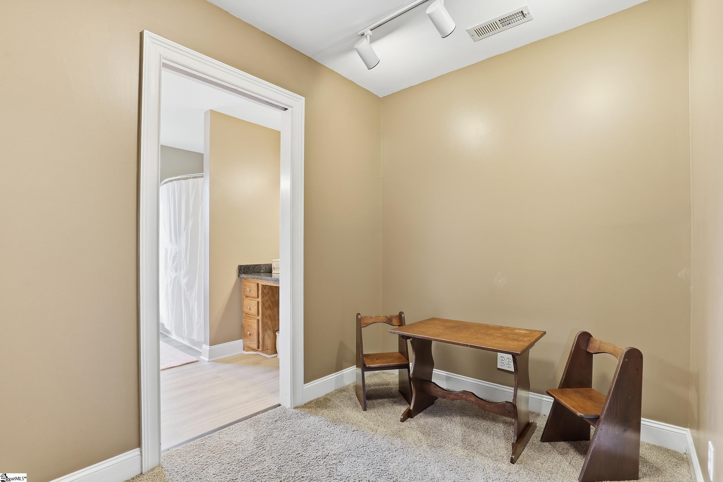 3449 Highway 414 Landrum, SC 29356 - Photo 7 of 49