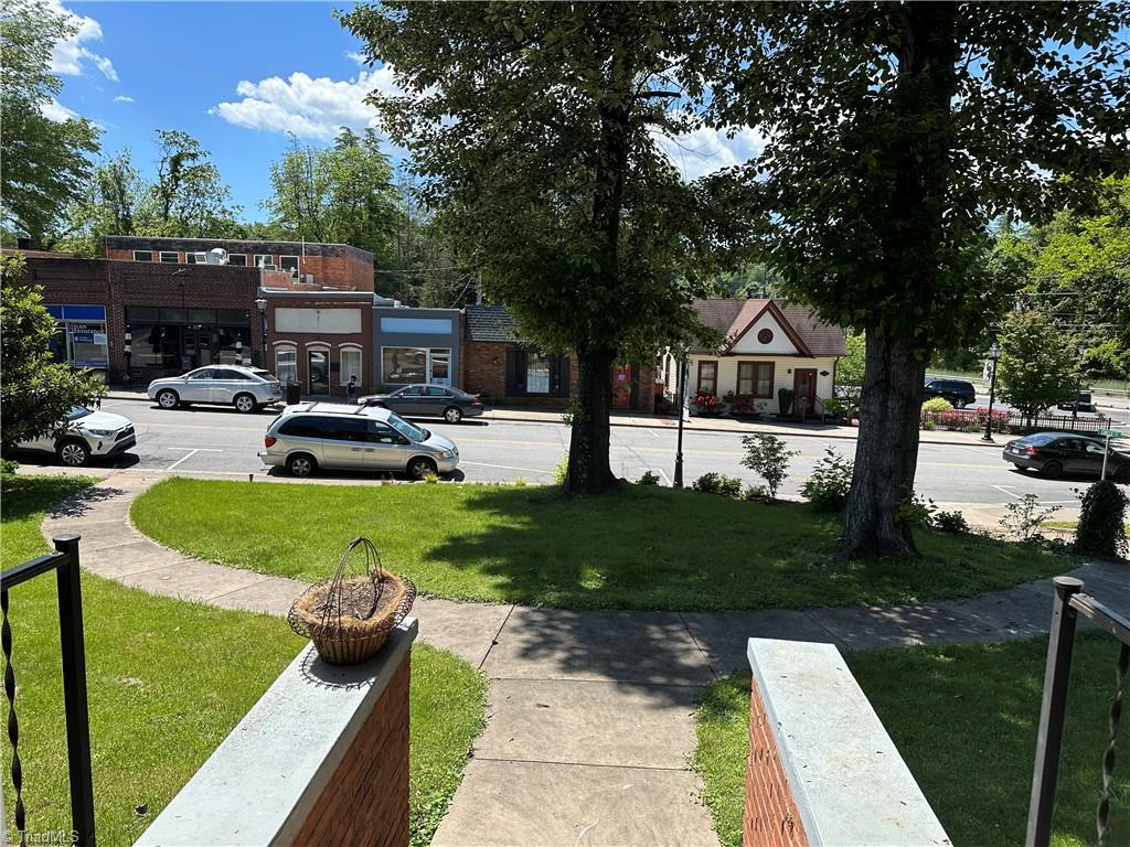 226 West Main Street Elkin, NC 28621 - Photo 4 of 24