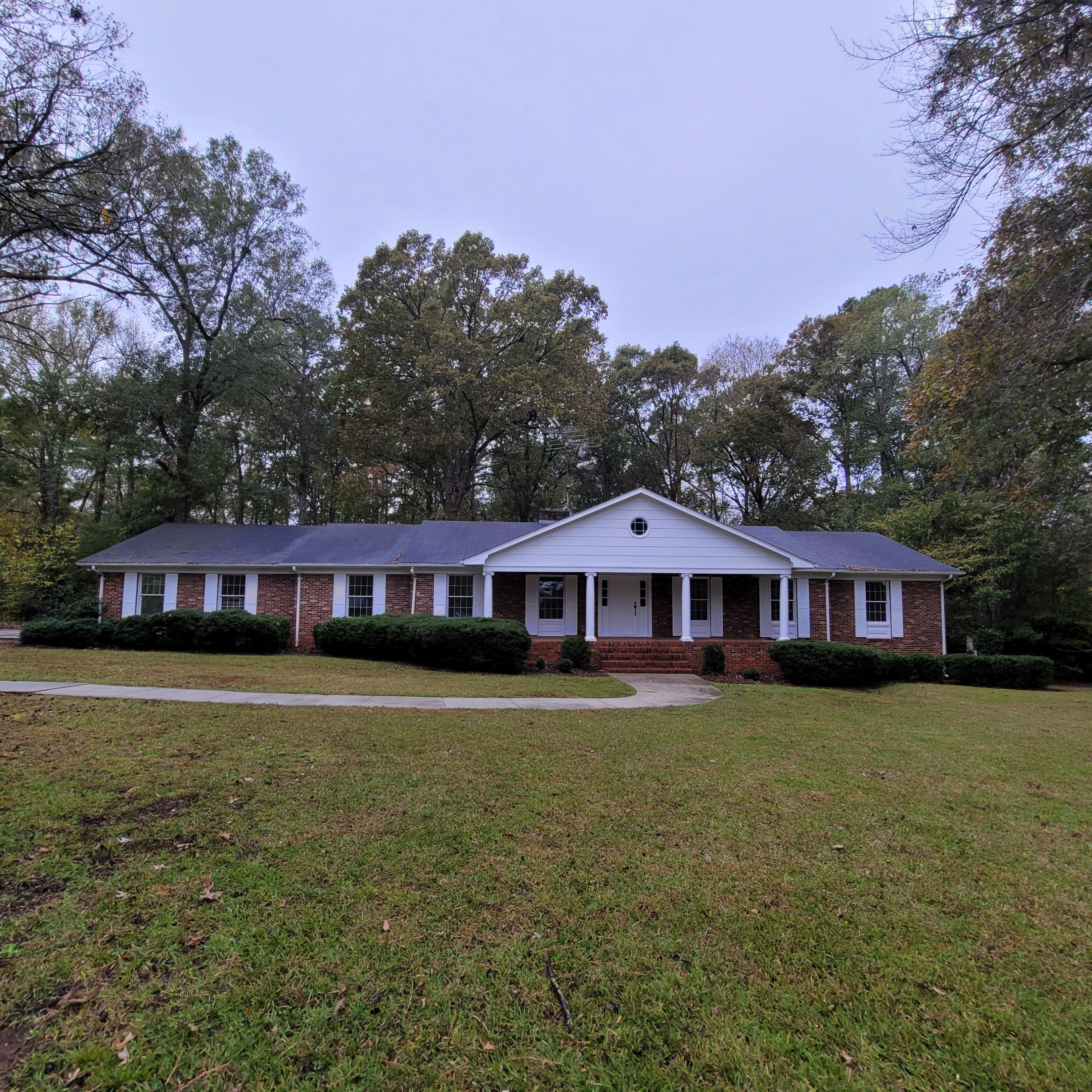 936 Central Road Thomson, GA 30824 - Photo 1 of 41 20221115_082619