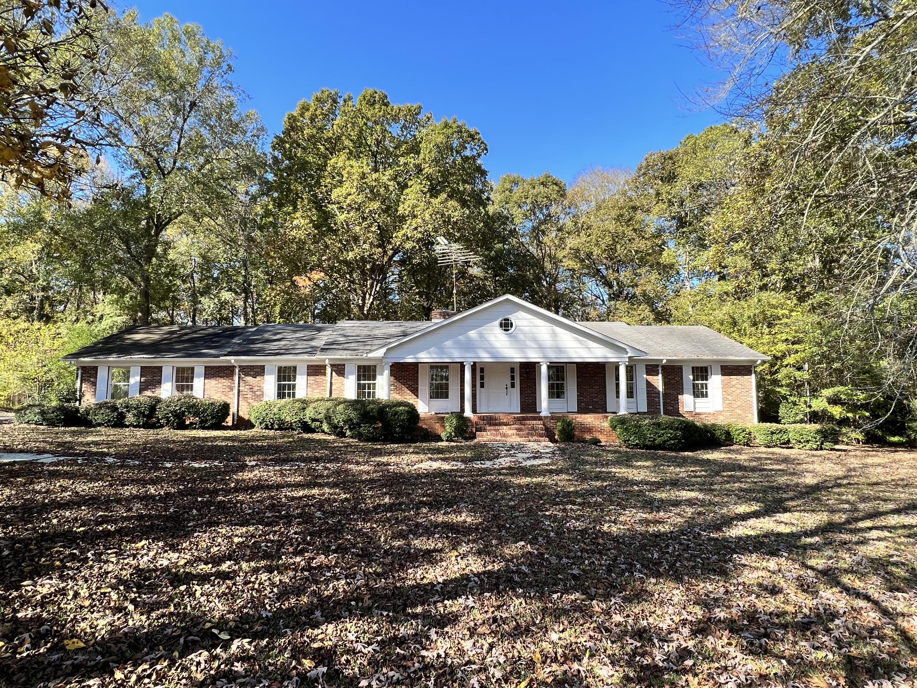 936 Central Road Thomson, GA 30824 - Photo 2 of 41 IMG_4955