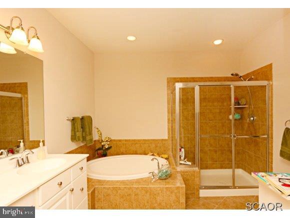 30859 Starling Road, Unit 100B Ocean View, DE 19970 - Photo 14 of 30 Gallery Image 14