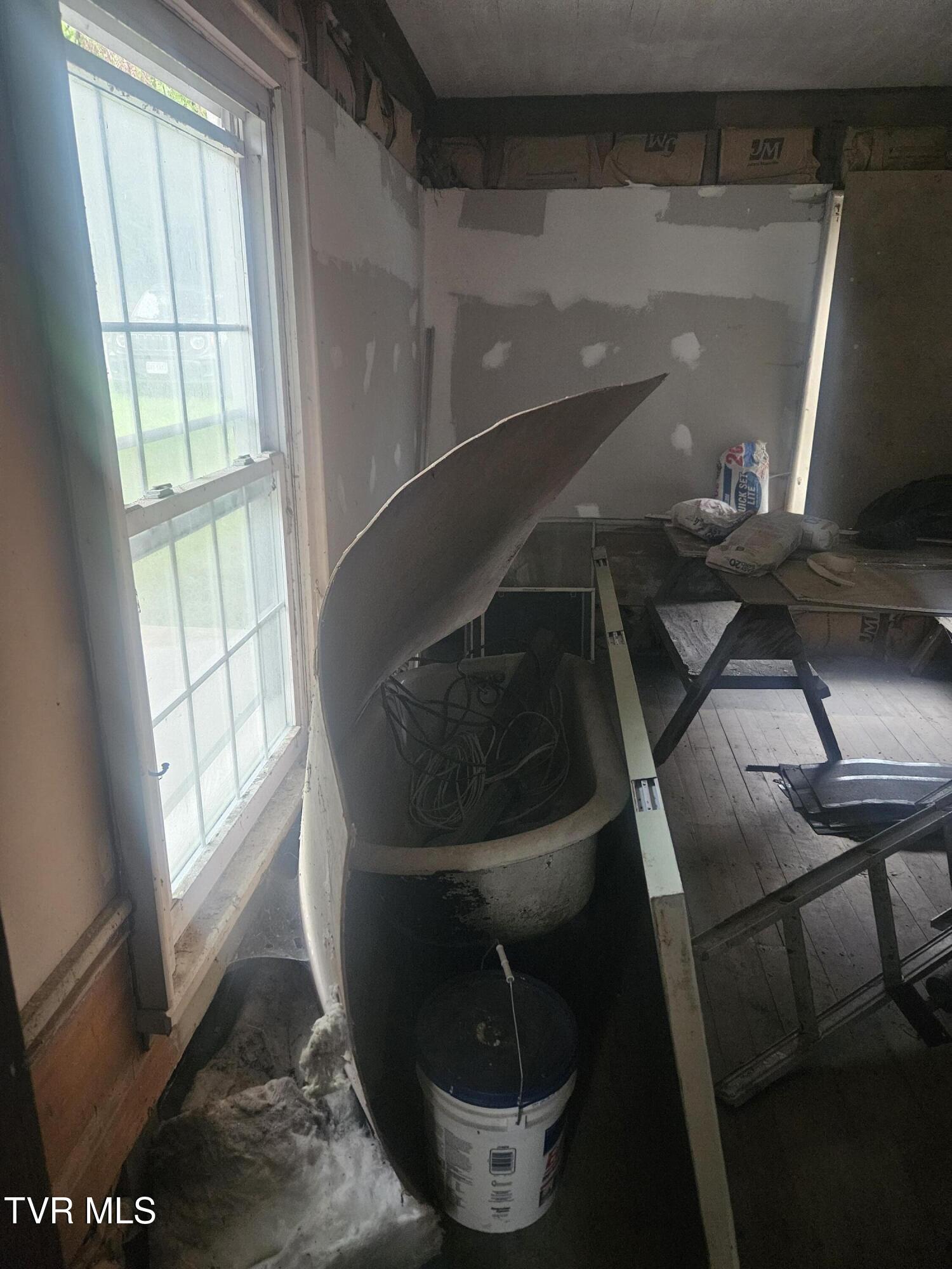 477 Red Oak Ridge Road Castlewood, VA 24224 - Photo 14 of 39 20250729_090407