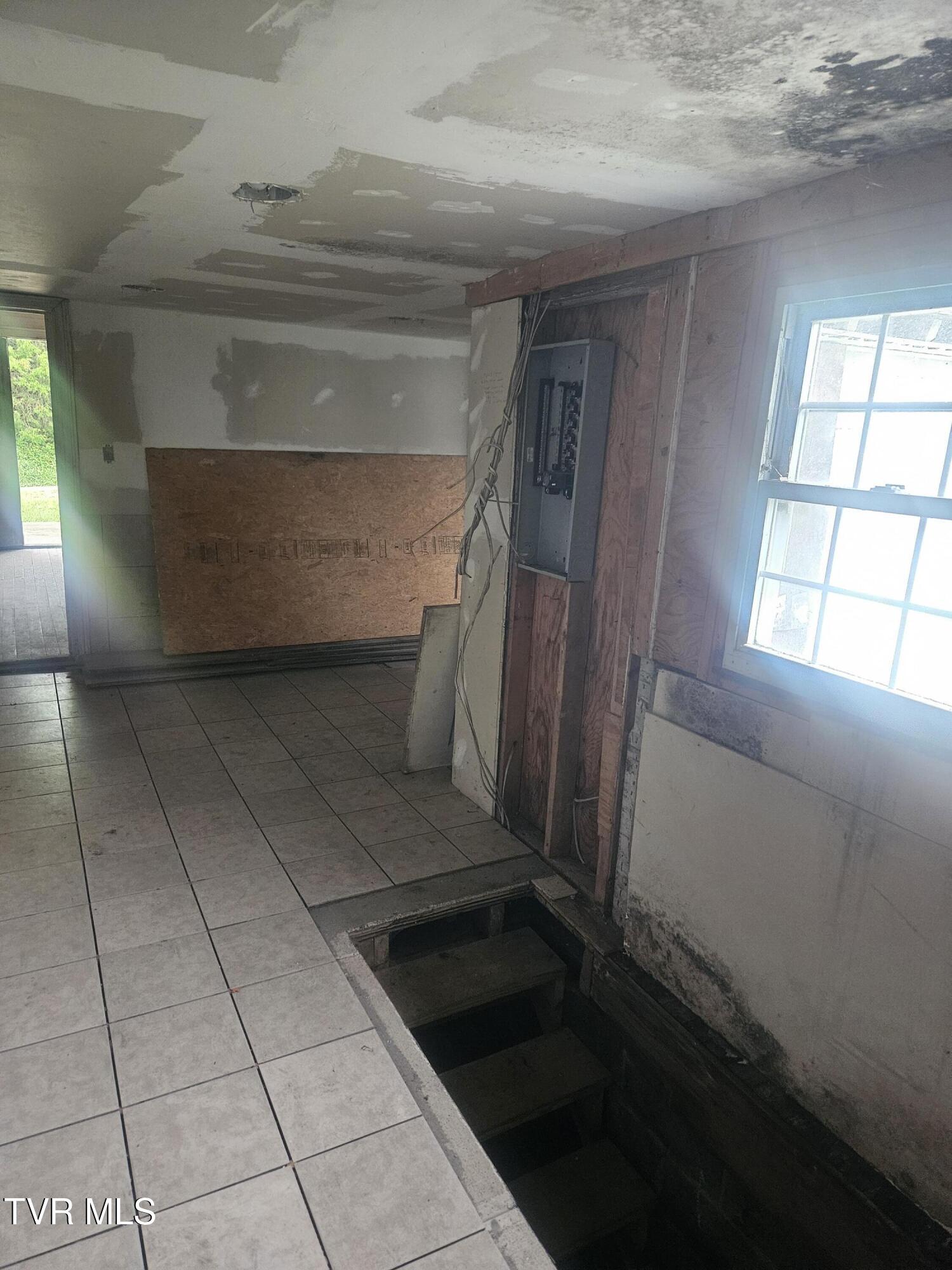 477 Red Oak Ridge Road Castlewood, VA 24224 - Photo 27 of 39 20250729_090637