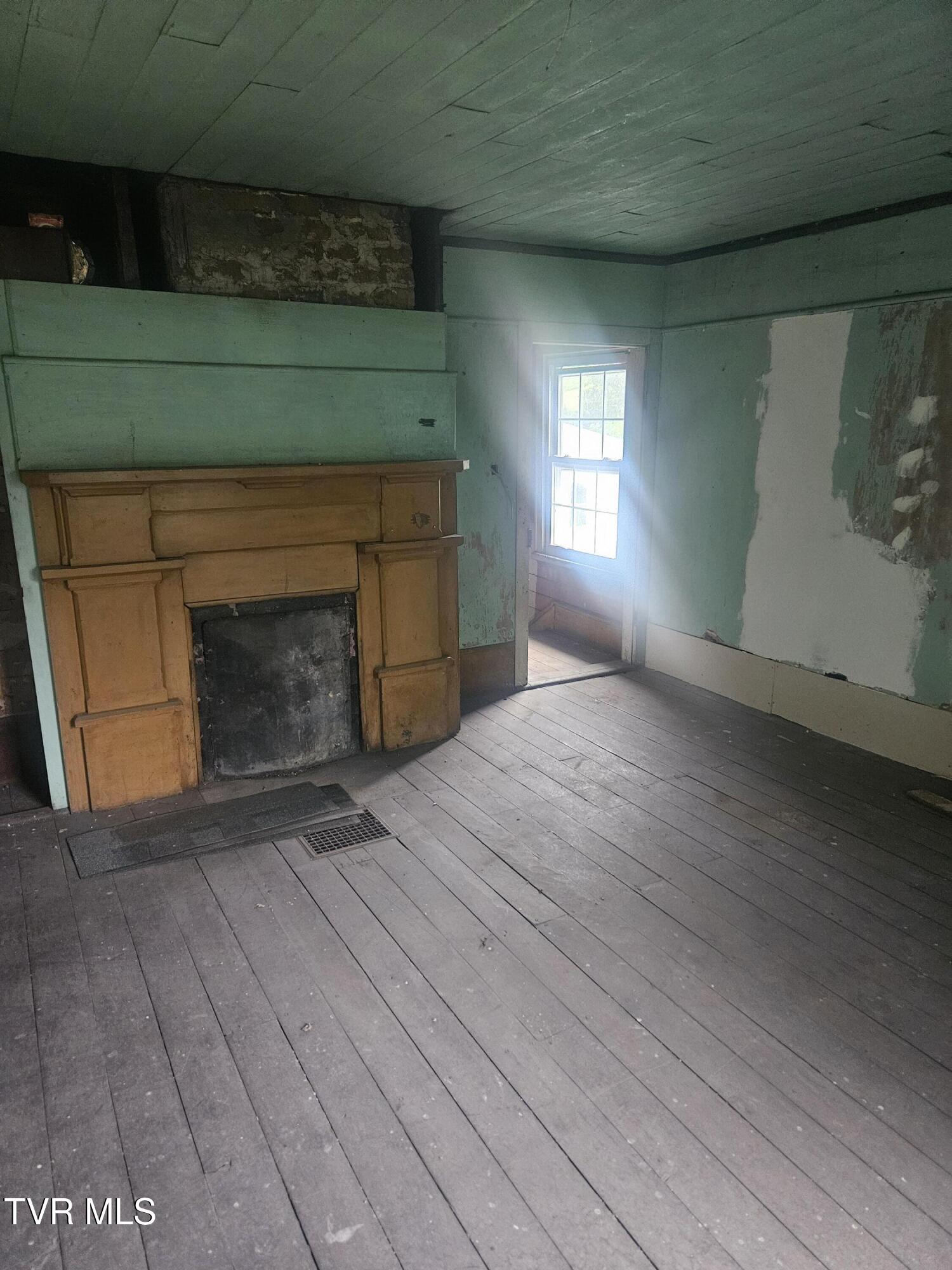 477 Red Oak Ridge Road Castlewood, VA 24224 - Photo 38 of 39 20250729_091041