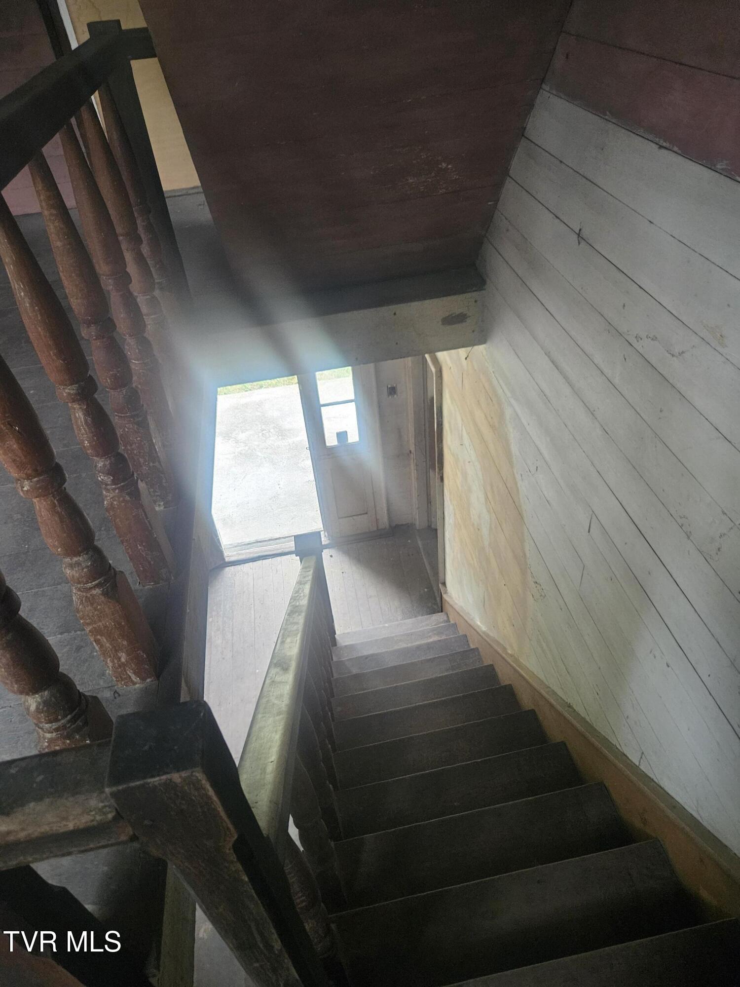 477 Red Oak Ridge Road Castlewood, VA 24224 - Photo 10 of 39 20250729_090813