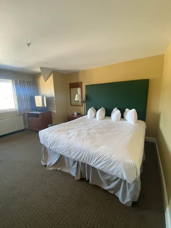 $39,900 | 89 Grand Summit Way, Unit 320 322, West Dover, VT 05356