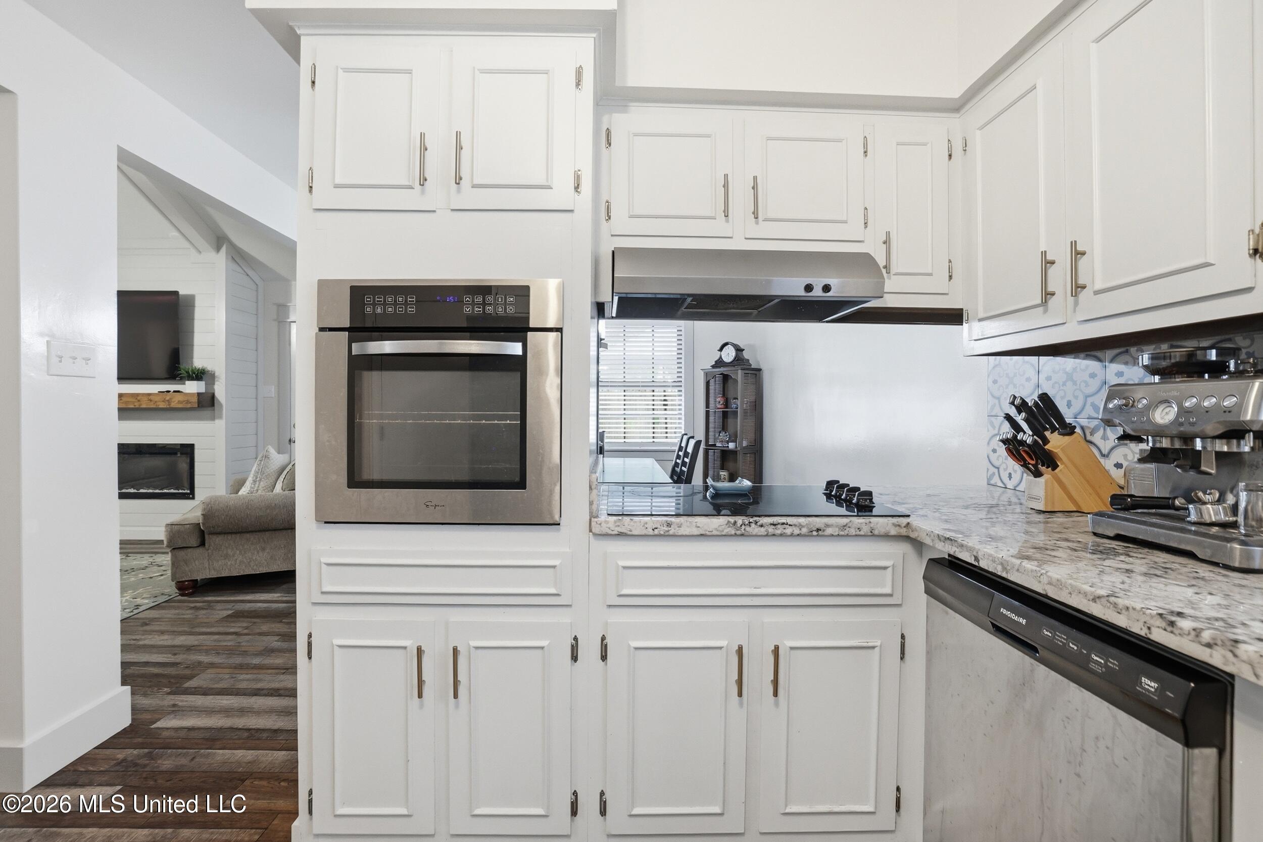 2070 Camp Wilkes Road Biloxi, MS 39532 - Photo 15 of 39 17_r6__9893