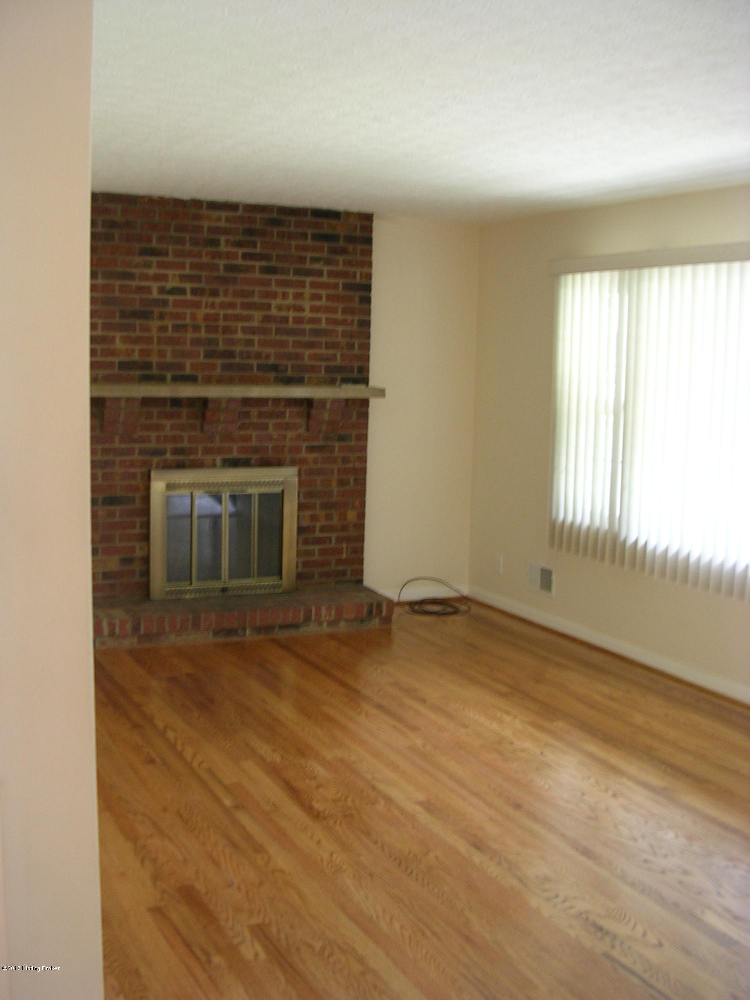 3512 Locklee Road Louisville, KY 40214 - Photo 3 of 21 3