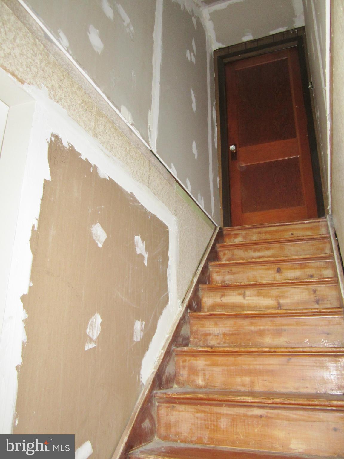 2506 Ambler Road Baltimore, MD 21222 - Photo 14 of 21 Steps to Upper Level